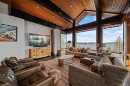 Luxury Villa | Sweeping Views | Pier - Image 3